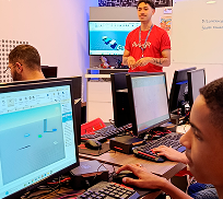 Crianças aprendendo inglês de forma divertida